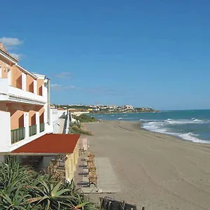 https://apartamentos-la-dorada.1costadelsol.com